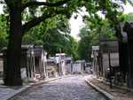 A photo of the Pere Lachaise Cemetery in Paris, France (© Peter Poradisch, CC BY 2.5)