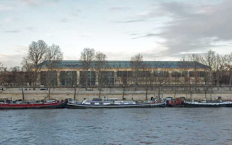 The Musee de l'Orangerie from the other side of the Seine